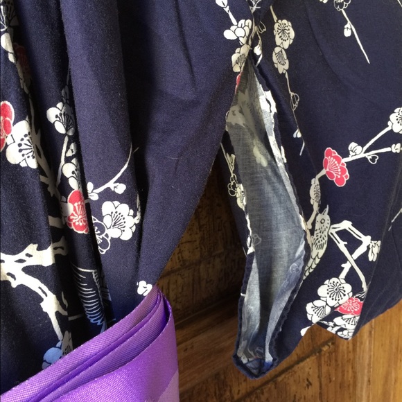 Japanese Yukata Kimono Set - Picture 4 of 11